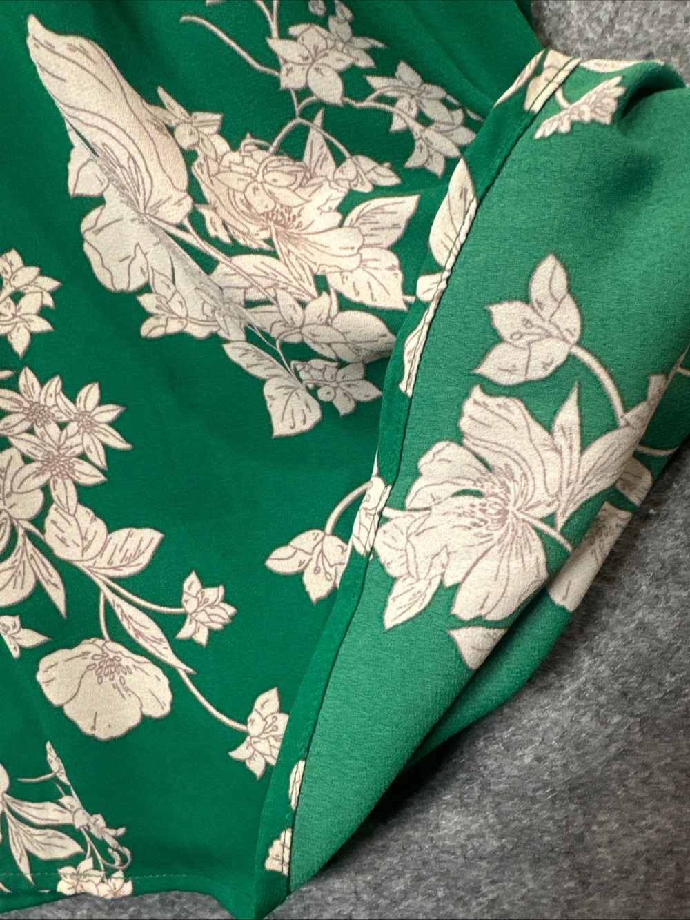 Sienna Sky Top Womens Medium Green Floral Ruffle Neck Puff Sleeve Office Blouse - Picture 12 of 16